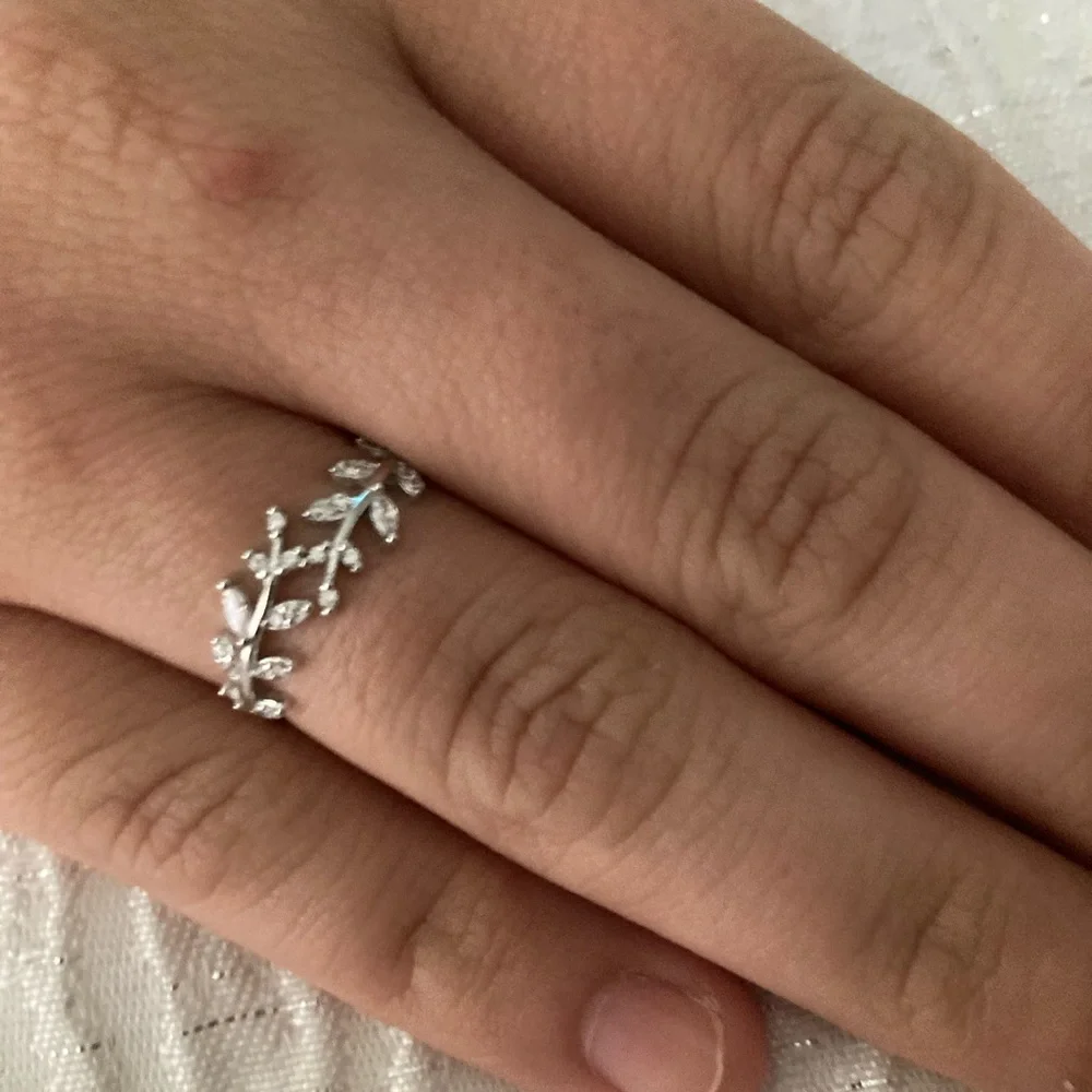 Antian Accessories™ 925 Sterling Silver Adjustable Leaf Ring (Size 4–6
